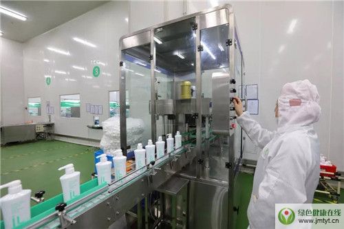 綠葉徐建成支援物資連夜再送達(dá)濱海,助力家鄉(xiāng)濱海抗擊疫情