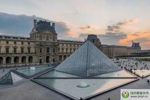 �R���m���r�]�^��ʲô�r��