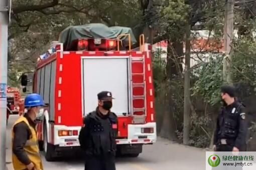 ���ݘ����l������������r