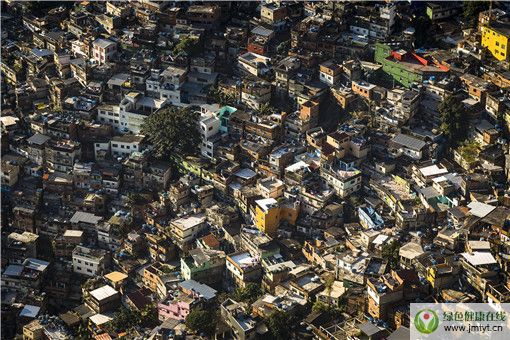 ���������������f��